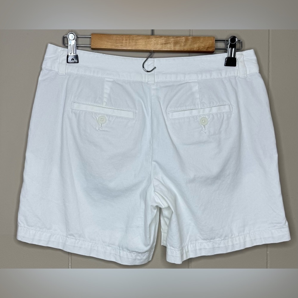 LOFT 6” 100% Cotton White Bermuda Shorts Women’s Size 2 - Picture 2 of 9